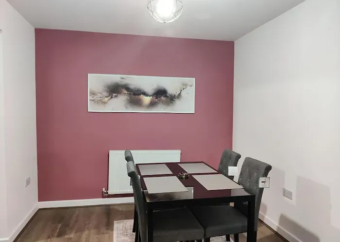 Elegant, Spacious 2Bed In Crystal Palace, London
