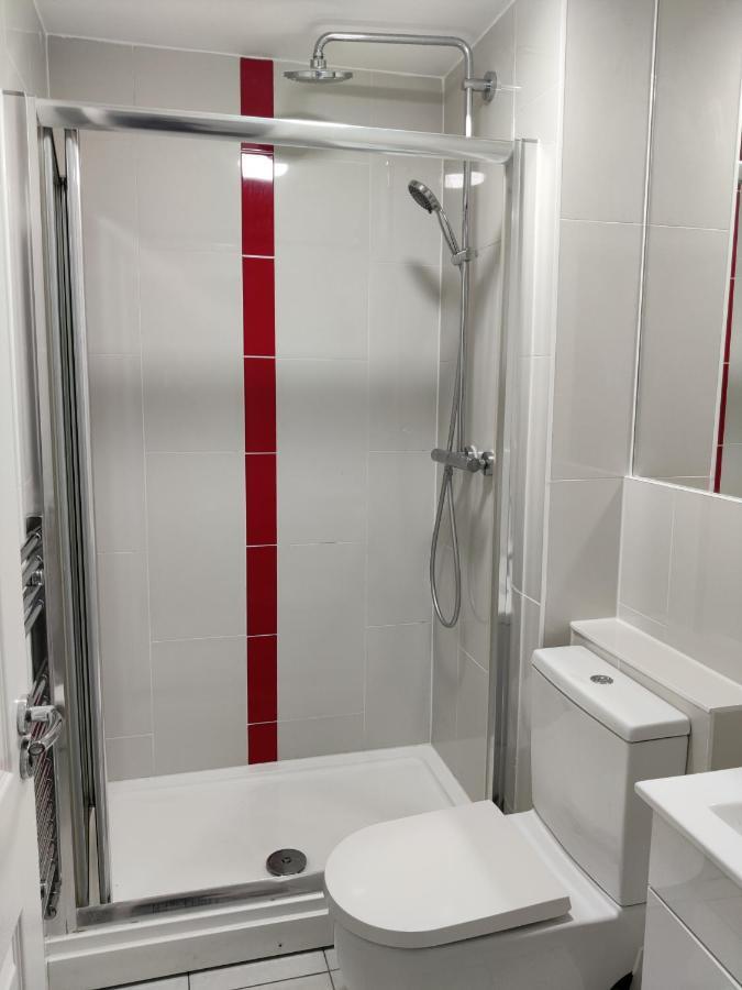 Elegant, Spacious 2bed In Crystal Palace, Londra